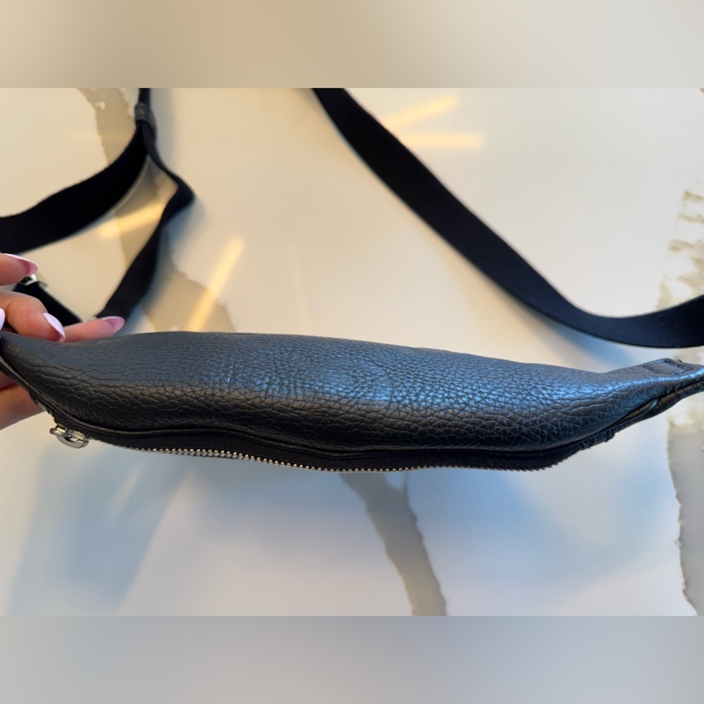 🔥 Gucci Jumbo GG Small Belt Bag Black Leather - Picture 6 of 17